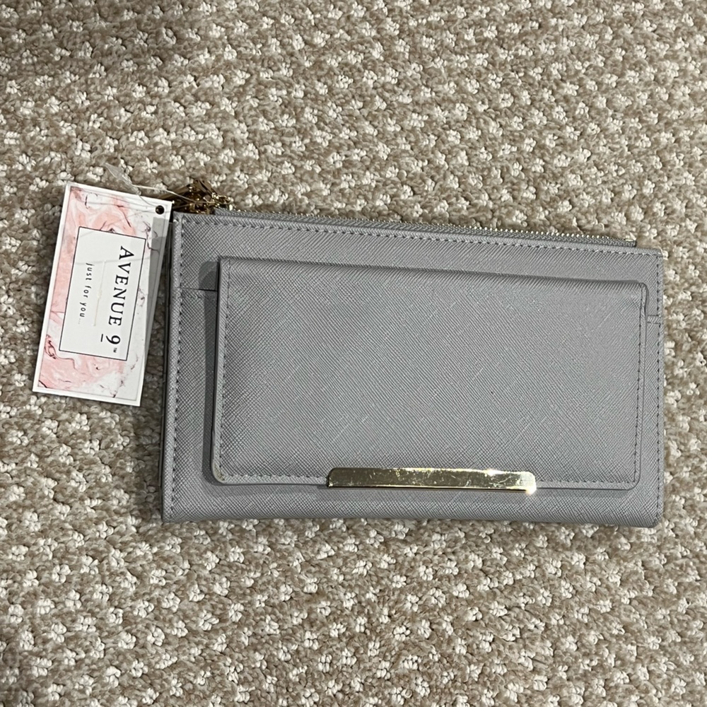 Avenue 9 Wallet - brand new with tag
